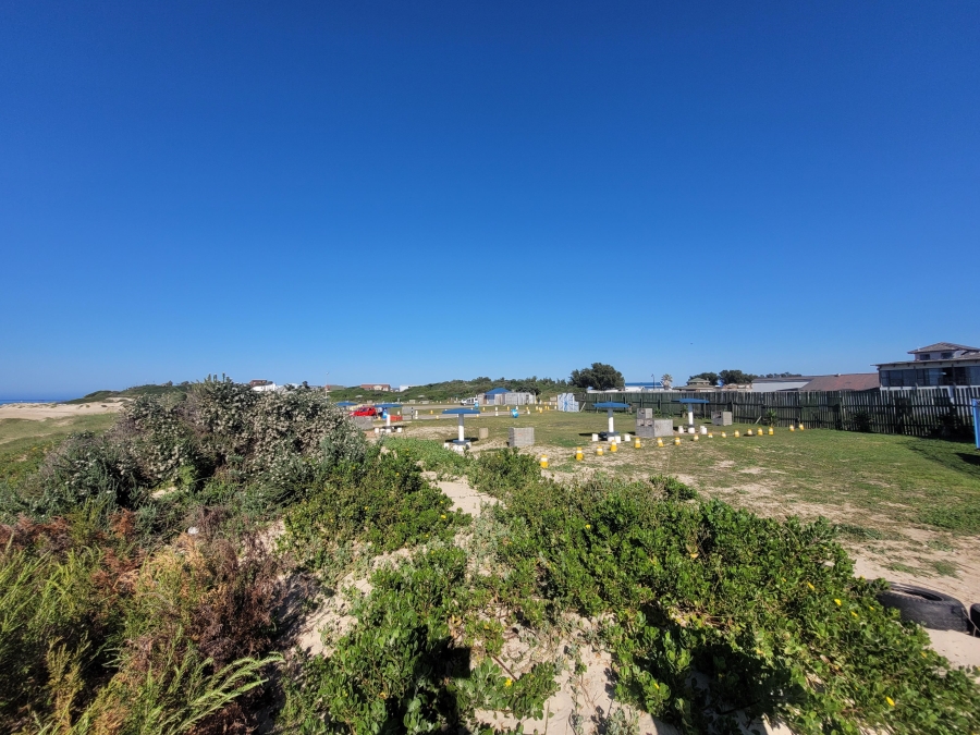 5 Bedroom Property for Sale in Jeffreys Bay Central Eastern Cape